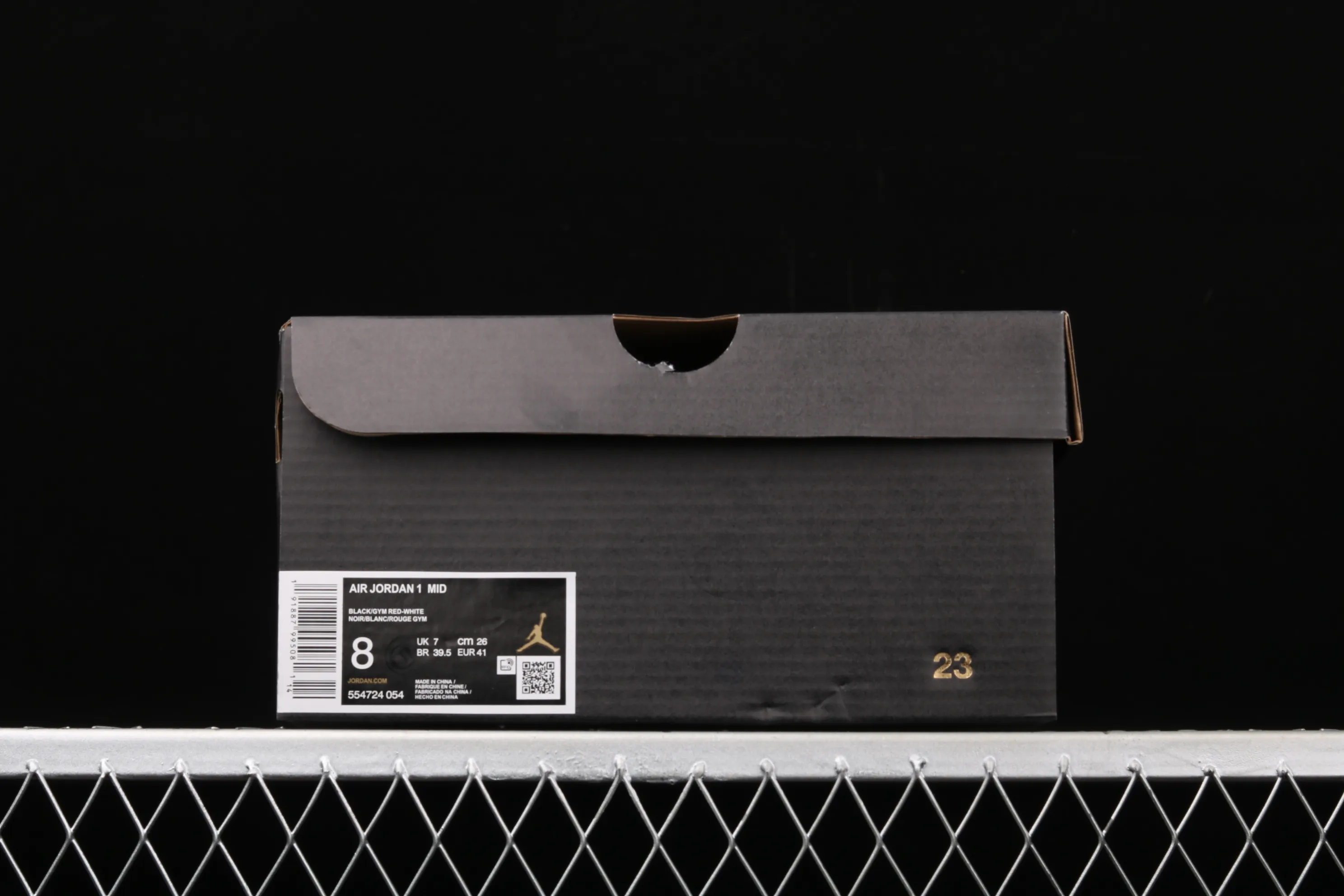 All categories Air Jordan Jordan series basketball shoes Air Jordan 1 Mid special price G version pure original Air Jordan 1 Mid AJ1 Joe 1 Xiaoban wear 554724-054